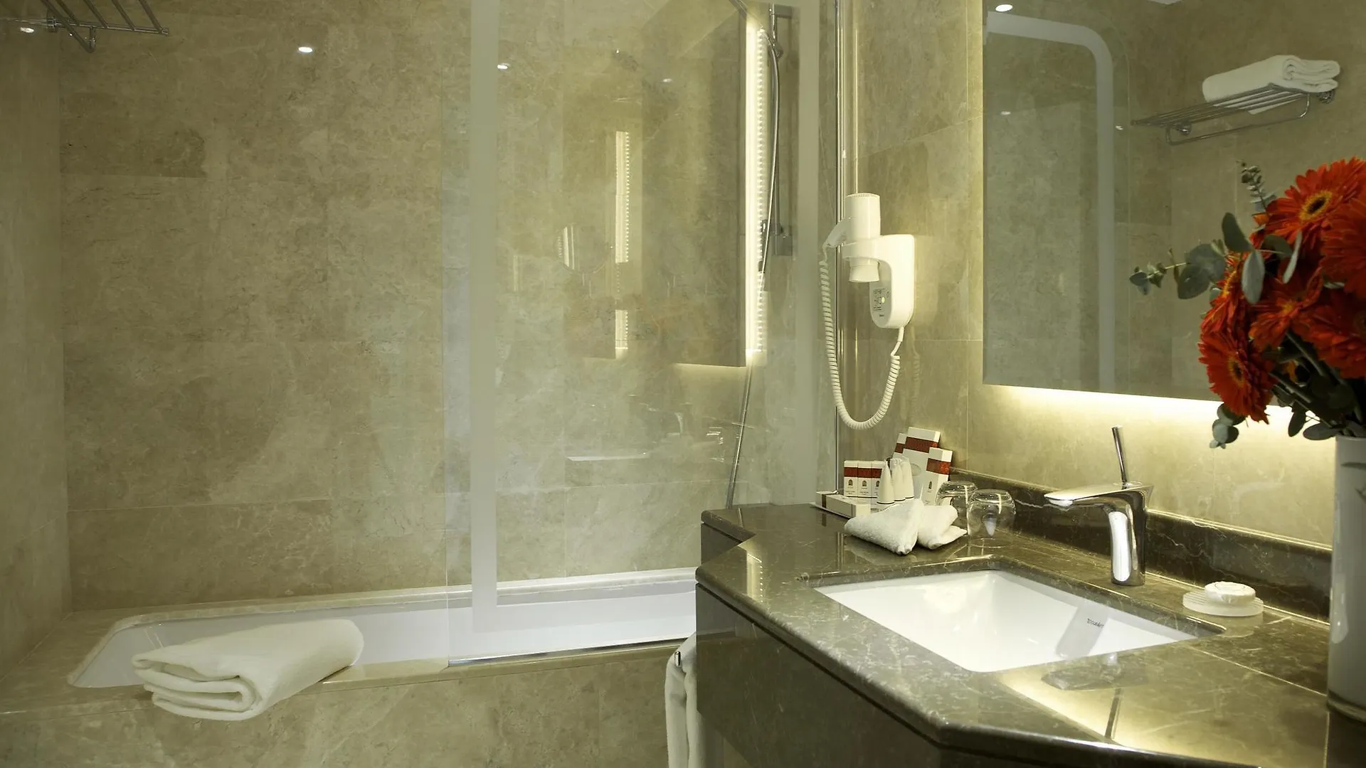 *****  Retaj Royale Istanbul Otel Türkiye