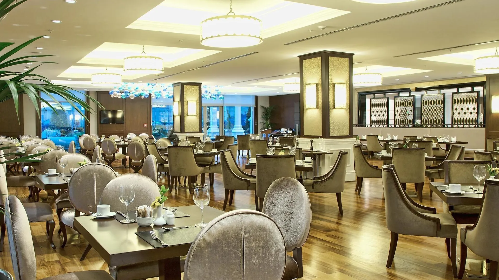 Retaj Royale Istanbul Otel